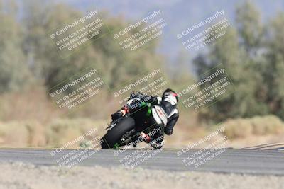 media/Oct-04-2025-CVMA (Sat) [[408bcdd6e4]]/Race 13-Amateur Supersport Open/